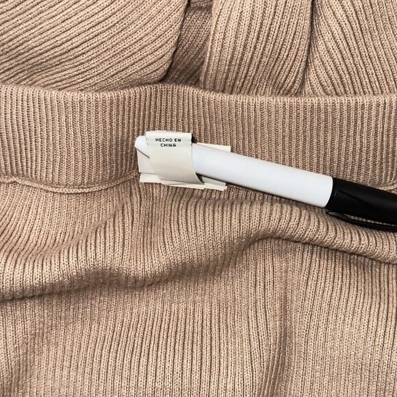 Ava & Viv Plus Size Ribbed Knit Midi Skirt 3X Neutral Beige - Picture 5 of 6